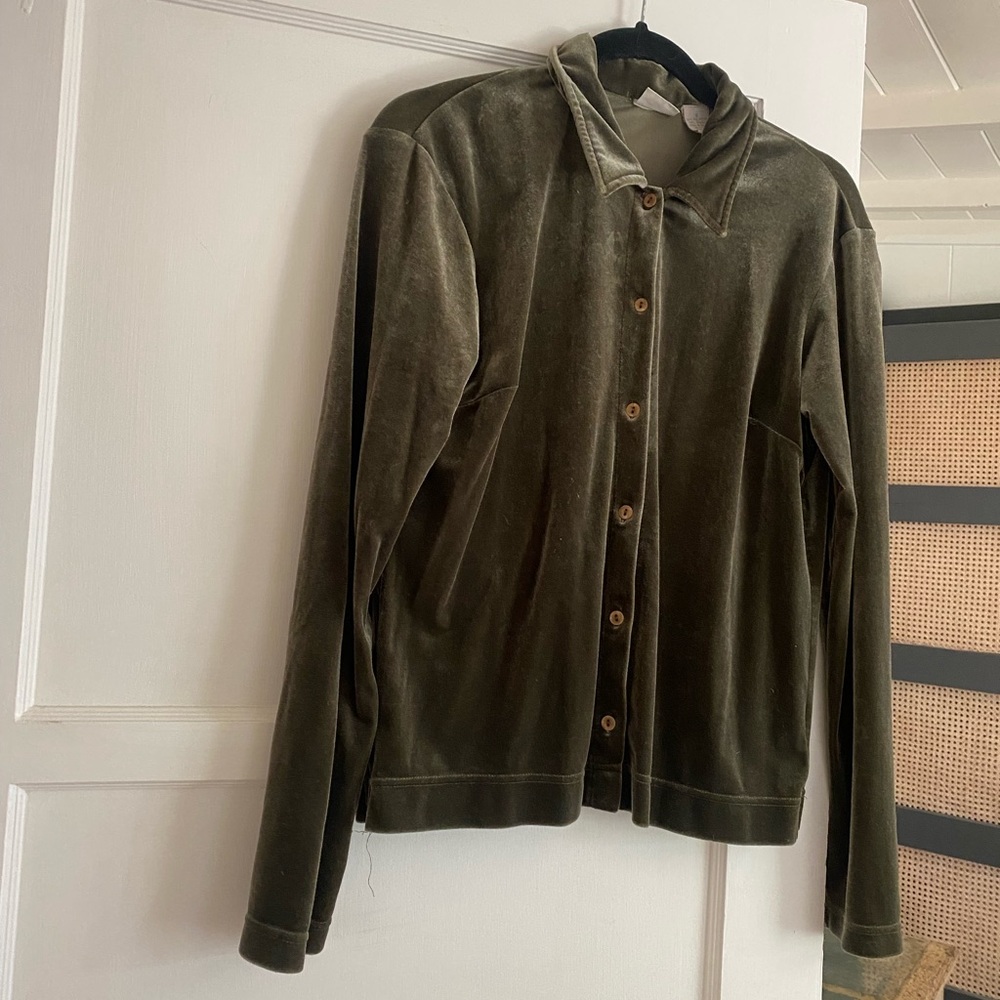 Cherokee Dark Green Long Sleeve Velvety Button Down Top